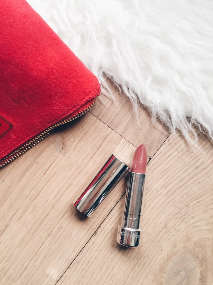 Processed with VSCOcam with hb1 preset